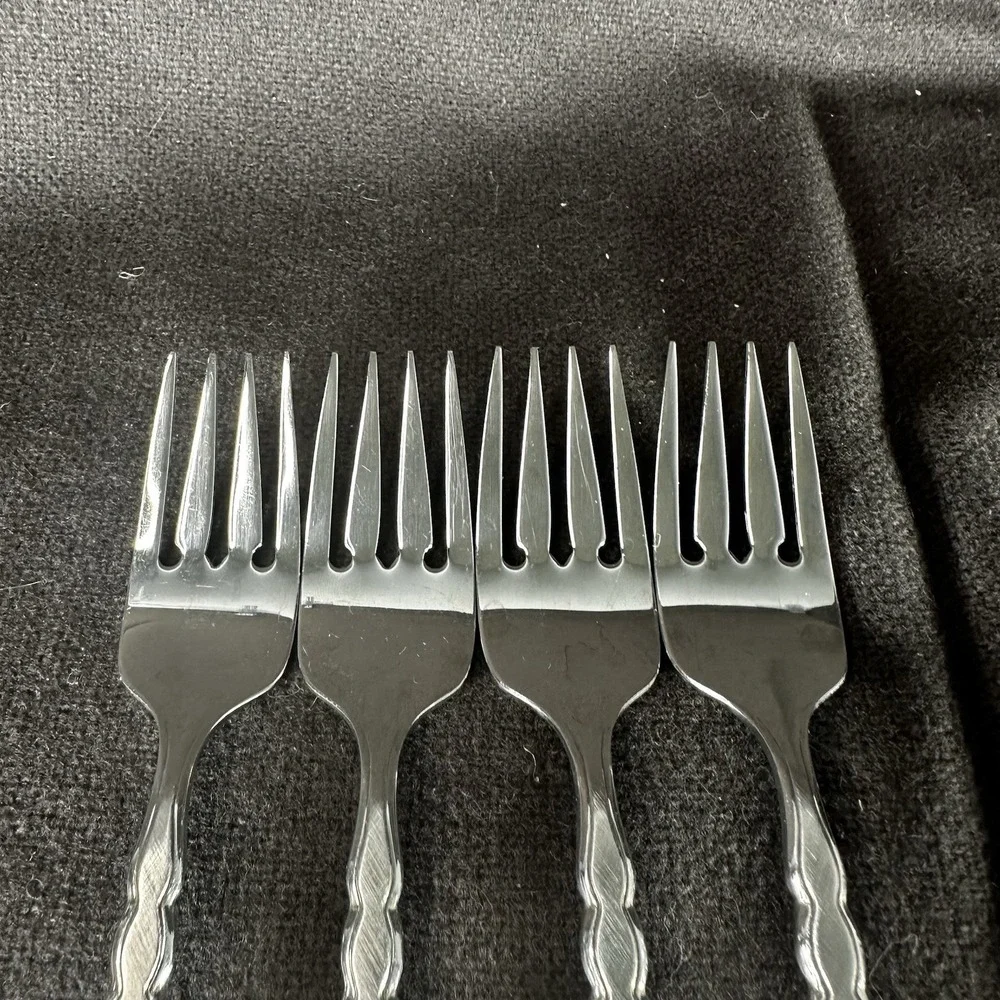 4 CELLO Salad‎ Forks Oneida Community Burnished Stainless Steel 6 3/4